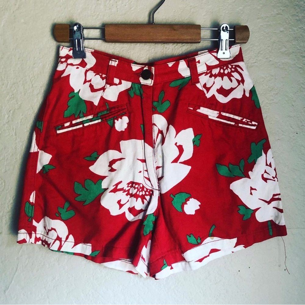 MOSCHINO 1990s Vintage High Waisted Floral Shorts